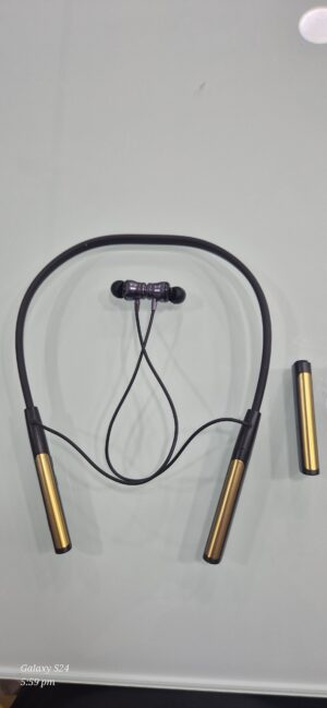 Smart neckband with sensor